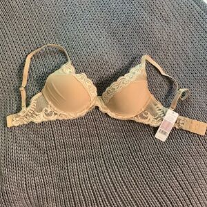 NWT Natori Feathers Plunge Bra 30D